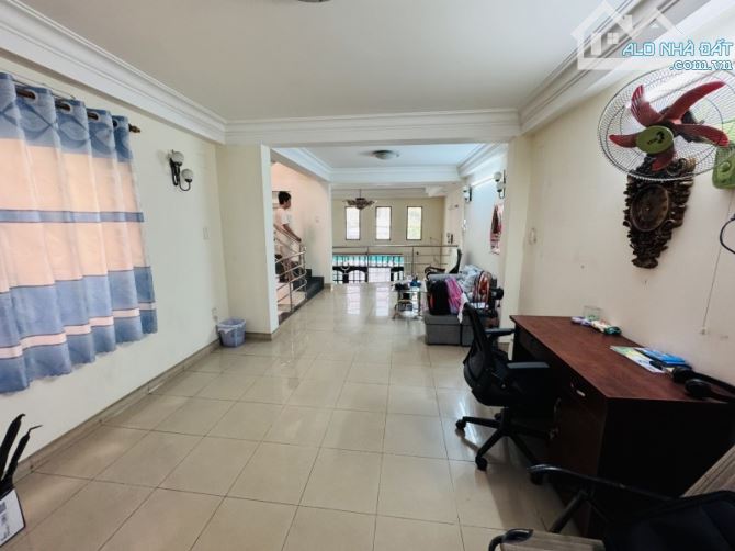 🏡 BÁN NHÀ GÒ VẤP – NGAY ĐH CÔNG NGHIỆP – 2 MẶT HẺM XE HƠI – 90M² – 3 TẦNG - 4