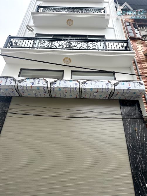 Bán Nhà Cổ Nhuế - Hàng Xóm Resco - 7 Tầng Thang Máy - 39m2 - 8 Tỷ.. - 4