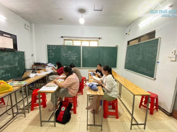 BÁN NHÀ C4 HẺM XE TẢI GÒ DẦU, 8X19, 3 TẦNG, 14.2 TỶ TL - 4