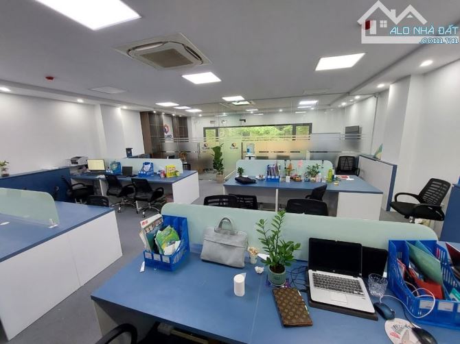 VP DT 110M2 GIÁ 18TR/TH PHỐ TRẦN THÁI TÔNG SÀN ĐẸP HIẾM - 4