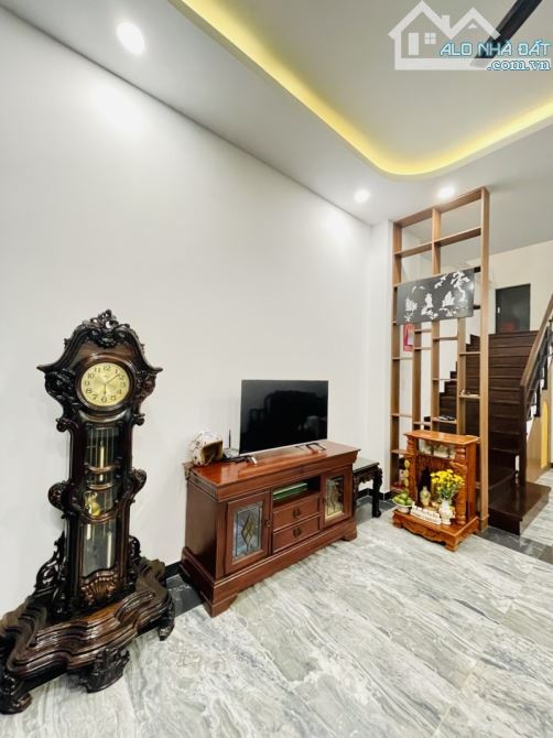 Gấp bán nhà Điện Biên Phủ, Bình Thạnh, giá 15 tỷ, 3 tầng, dt 82m2. - 4
