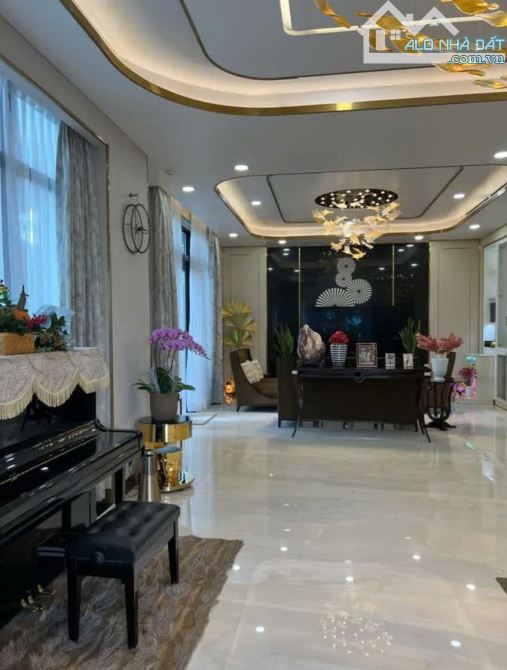 BIỆT THỰ ĐƠN LẬP – LÔ GÓC SIÊU HIẾM – VINHOMES CENTRAL PARK – 260 TỶ 💎 📍 Vị trí: Dự án V - 4