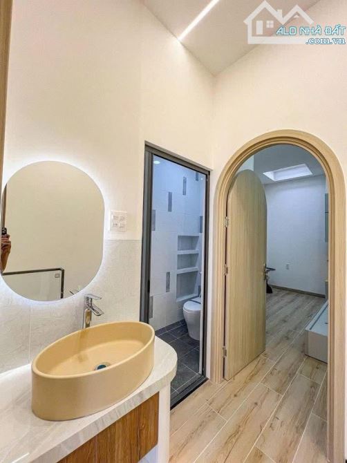 cần bán căn nhà lầu mới xây cuối đường Đồng Khởi - 4