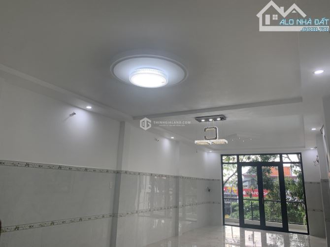 BÁN NHÀ VỊ TRÍ GẦN NGÃ 4 GIẾNG NƯỚC P9, KINH DOANH CỰC TỐT. GIÁ 15.8 TỶ ( TL) - 4