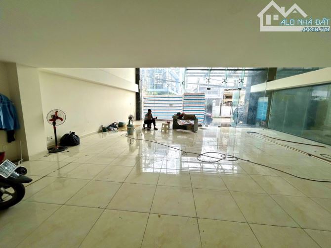 Bán tòa nhà 6 tầng, 14m x 25m, hẻm 8m thông, gần Cityland, Lottemart Nguyễn Văn Lượng - 4