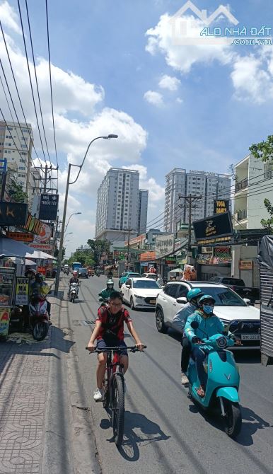Bán nhà  lô góc mặt tiền  Nguyễn Xí  .DT 115 m2. Giá 24.7 tỷ ,P13 Bình Thạnh - 4