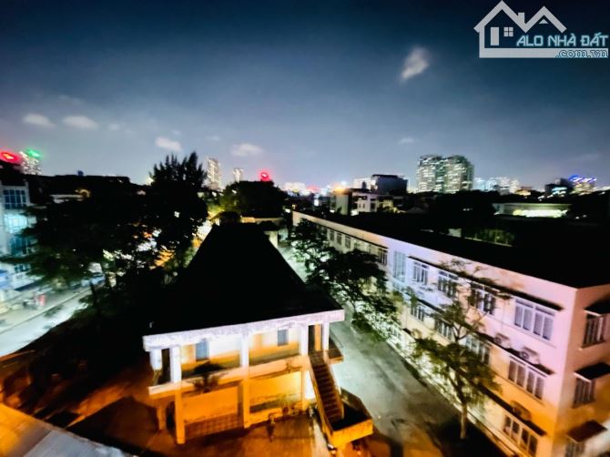 BÁN NHÀ VĨNH PHÚC BA ĐÌNH 15 TỶ 55M 5 T MT 3.5M MẶT PHỐ VỈA HÈ RỘNG KINH DOANH  Ô TÔ TRÁNH - 4