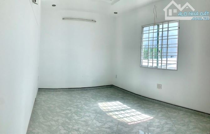 Nhà 4 Tầng 70M - 2 Mặt Tiền Hẻm Xe Hơi - Ngay Huỳnh Tấn Phát - Chỉ 6,4 Tỷ - 4