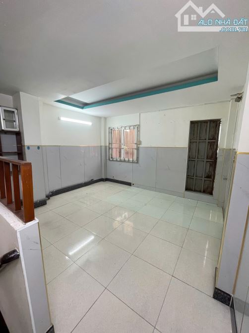 NHÀ ĐẸP KIÊN CỐ 3 TẦNG - 40M2 (4x10)- XE TẢI 7M THÔNG- 1/ LIÊN KHU 4-5 - SHR. CHỈ HƠN 3 TỶ - 4