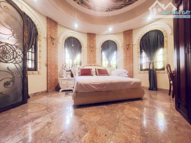 Biệt Thự Hoàng Gia Thảo Điền gần sông Hồ Bơi Sân Vườn Rộng - 6PB, Nội thất cao cấp - 4