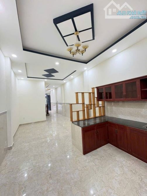 Nhà gần Vincom ngã tư 550, 1 trệt 2 lầu sổ riêng, 2286 Dĩ An Bình Dương - 4