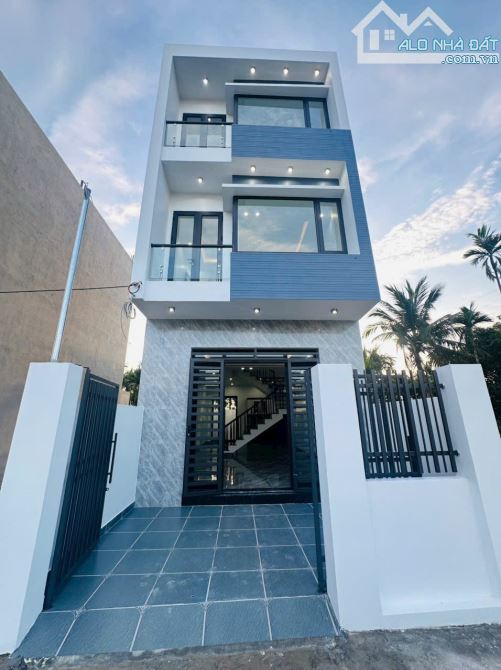 🏠Căn nhà xây độc lập 3 tầng, có sân cổng riêng ở tại Kiều Trung, Hồng Thái, An Dương. ✅ - 4