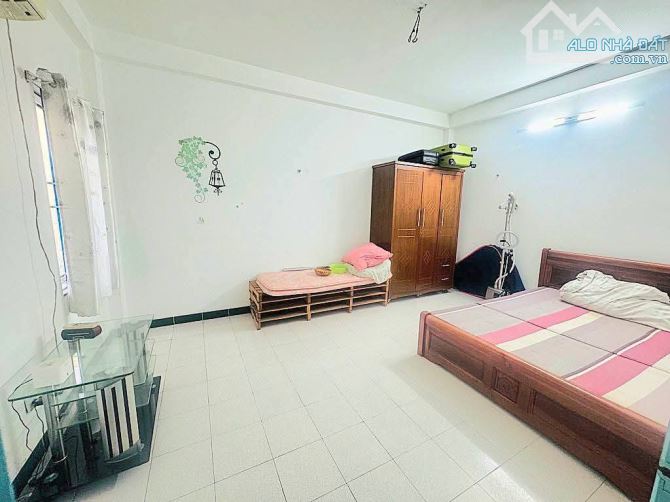 Nhà khu phân lô đồng bộ, góc 2 mặt tiền đường 10m, không lộ giới, 5,5 x 16m,  4 tầng - 4