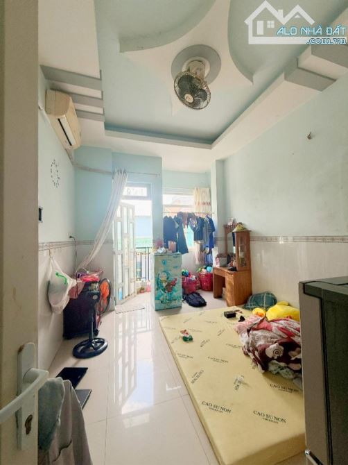 NHÀ 3 TẦNG 50M2, 4PN, MỄ CỐC P 15 QUẬN 8 SÁT MẶT TIỀN,CHỈ HƠN 3TỶ - 4