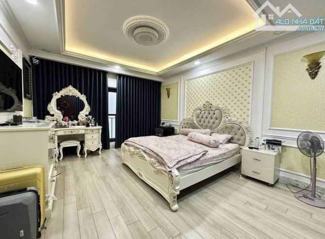 CHÚ HẢI BÁN GẤP NHÀ NGUYỄN THỊ MINH KHAI,QUẬN 1-GIÁ:6,45TỶ/79,2m2(6x13,2m).ĐANG CHO THUÊ - 4