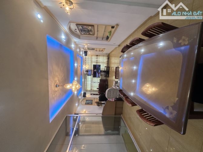 Mặt tiền chợ Bùi Minh Trực ngang 6x23 xây dựng 4 tầng chỉ 15 tỷ 3 - 4
