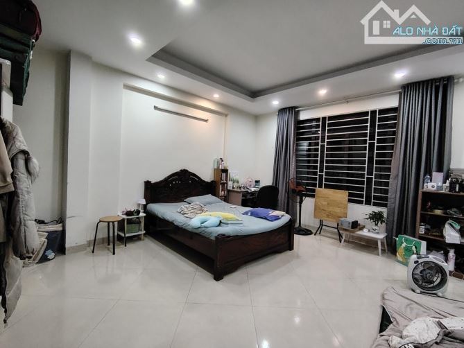 HOÀNG HOA THÁM CÁCH 30M NGÕ Ô TÔ - NHÀ ĐẸP CỐT BÊ TÔNG - 4