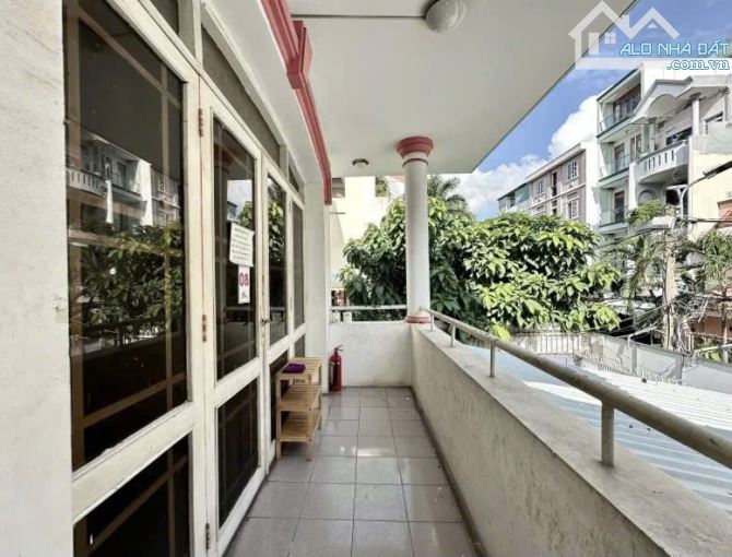 BÁN BIỆT THỰ NGUYỄN GIA TRÍ (D2) – P25, BÌNH THẠNH – DT KHỦNG 300M2 chỉ 52 tỷ. - 4