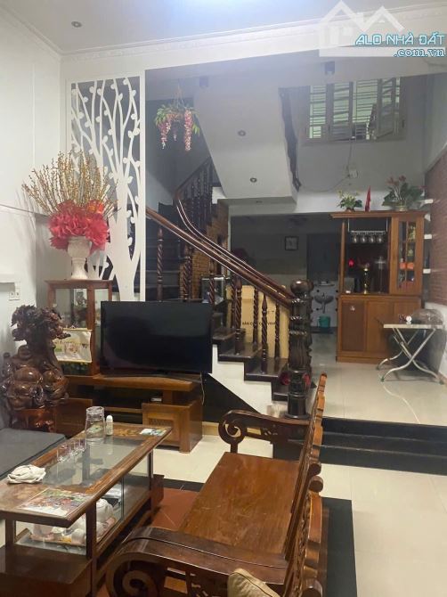 HÀNG HIẾM–NHÀ 3 TẦNG- MẶT PHỐ CAO XUÂN HUY–TT QUẬN CẨM LỆ–TP ĐÀ NẴNG-GIÁ NHỈNH 6TỶ - 4