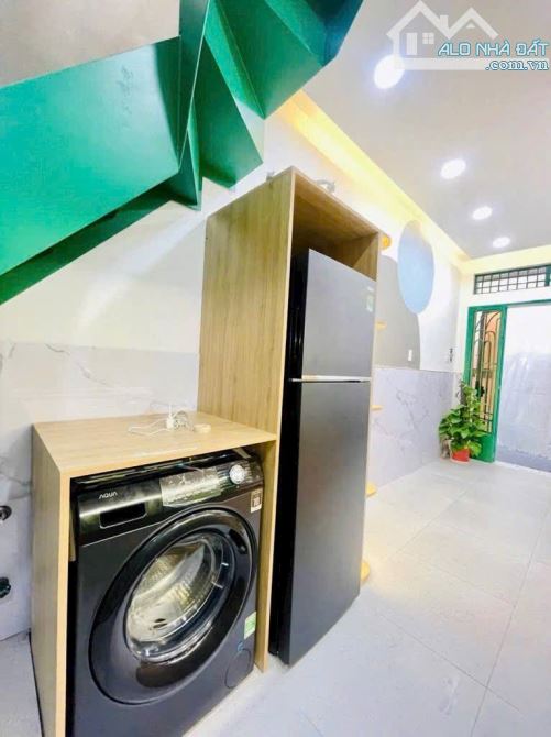 💥SIÊU PHẨM  - NHÀ NHỎ XINH KHU ĐẠI HỌC CÁN BỘ - NỘI THẤT SANG XỊN - NỞ HẬU. 15M2 - 4