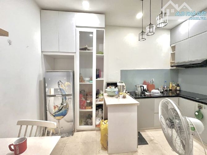 Bán nhà Quận 7-Hẻm nhựa 6m-Ô tô 7 chỗ ngủ trong nhà-2 Tầng BTCT-4m x 15m - 4