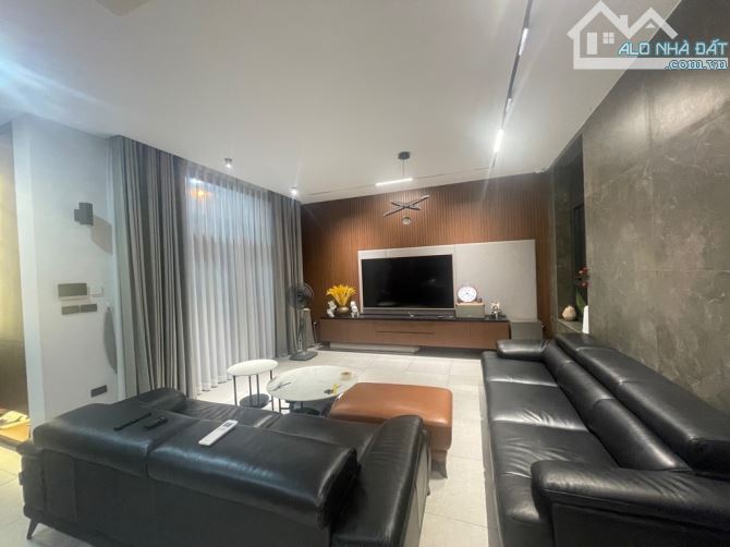Bán BT Ngọc Thụy - Long Biên - DT 190m - 5