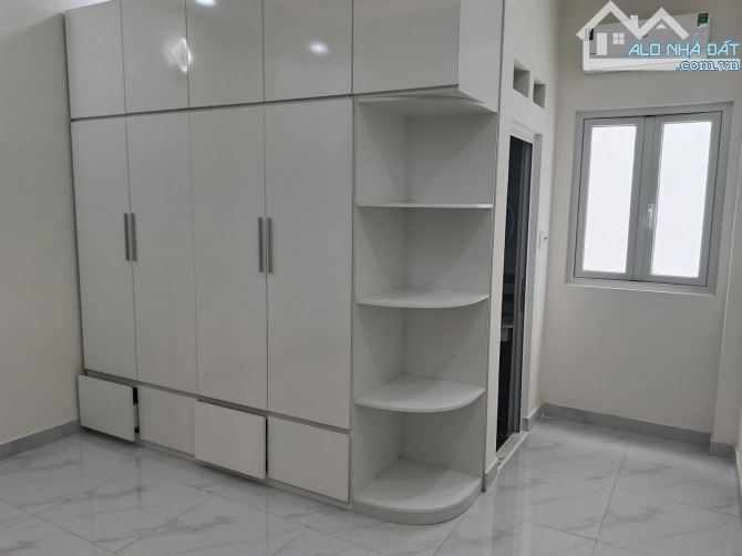 BÌNH TÂN - SÁT AEON - ĐƯỜNG 8M - NHÀ ĐẸP - KHU PHÂN LÔ ĐỒNG BỘ - 5 TẦNG - 7.9 TỶ. - 5