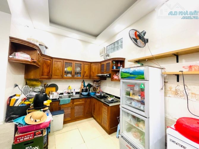 BÁN NHÀ VĨNH PHÚC BA ĐÌNH 15 TỶ 55M 5 T MT 3.5M MẶT PHỐ VỈA HÈ RỘNG KINH DOANH  Ô TÔ TRÁNH - 5