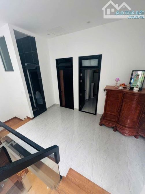 CỰC SỐC giá chỉ 6tỷ5 nhà trung tâm thị trấn Liên Nghĩa - 5