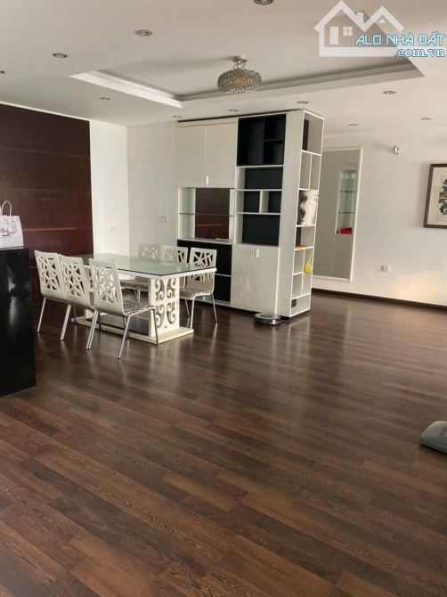 Cho thuê căn hộ Mandarin 3 phòng ngủ full nội thất sang trọng, 172m2, giá 26 tr/tháng - 5