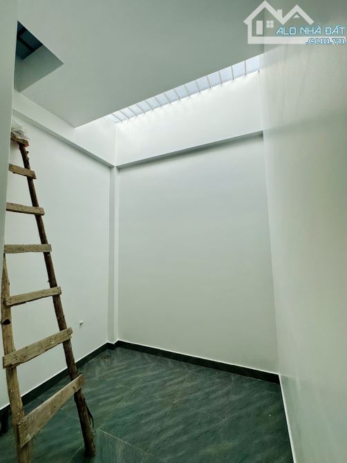 🏠Nhà 3 tầng xây Độc Lập ở tổ 7, trung tâm quận An Dương, HP ✅Diện tích: 40m² - Hướng Đông - 5