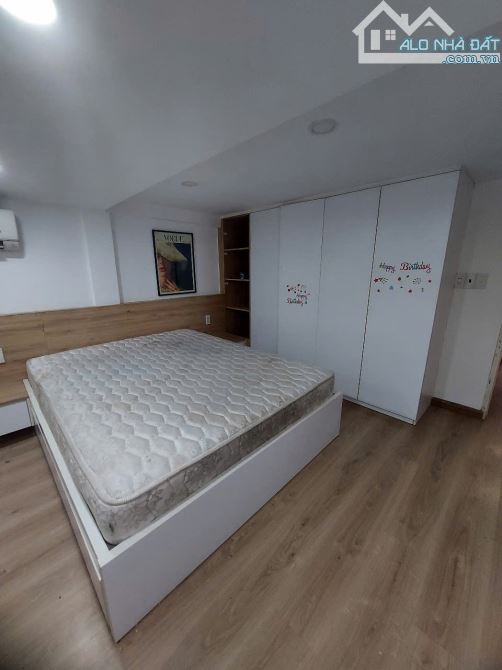 Bán nhà Cách Mạng Tháng 8 - DT 4 x 10.6 - 3 tầng - giá 5.8 tỷ TL - 5