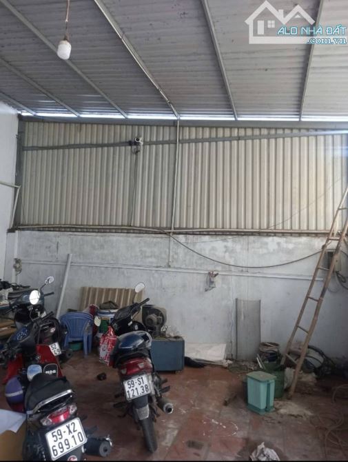 Hẻm xe hơi 5m - Bình Chiểu - Thủ Đức - Nhà xưởng 200m2 - 5