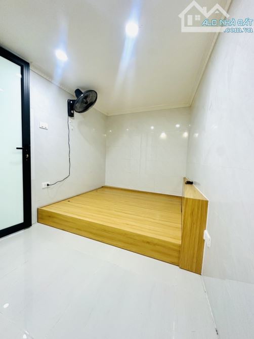 BÁN NHÀ TRẦN XUÂN SOẠN: 3 NGỦ ĐỦ CÔNG NĂNG.TRUNG TÂM HAI BÀ TRƯNG - HÀNG XÓM PHỐ CỔ - 2 TỶ - 5
