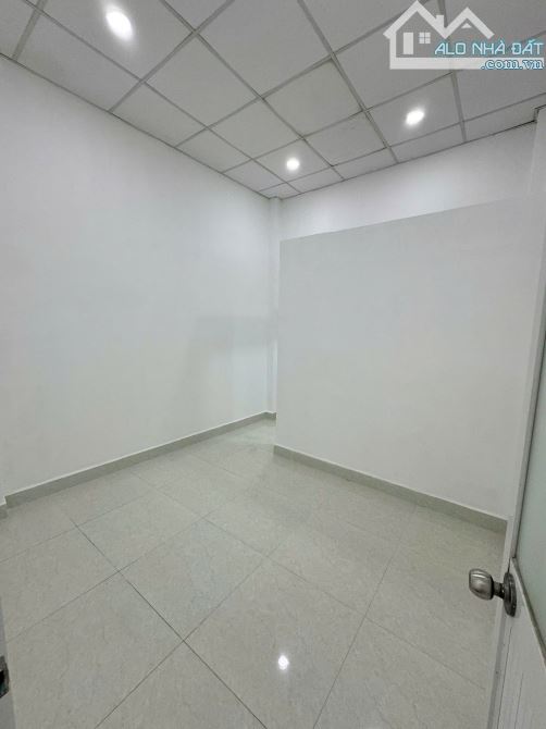 BÁN NHÀ, đường Phan Văn Trị, Quận Gò Vấp, Dt: 4,6m x 12m. Giá rẻ 5,29tỷ - 6