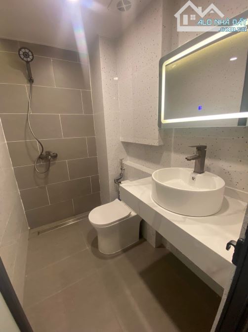 Bán tòa CHDV Yên Xá, 320 m2, 9 tầng, mt 7m, ô tô vào nhà, ngõ thông, 150 phòng, 78 tỷ - 6