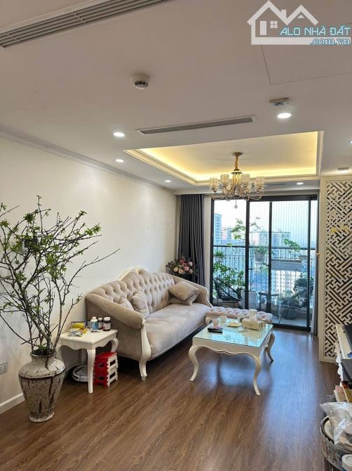 BÁN TÒA CC SUNSHINE GARDEN 98m2- 3 NGỦ 2 WC- FULL ĐỒ XỊN-GIÁ CHÀO 7.9 TỶ - 6