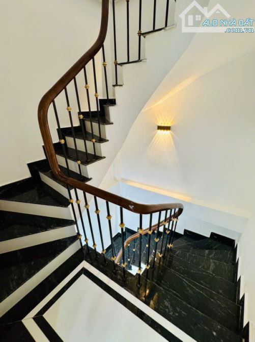 Thanh Xuân – Định Công Thượng - 30m mt4m 5 tầng Ngõ ô tô Chỉ 6,789 tỷ - 6