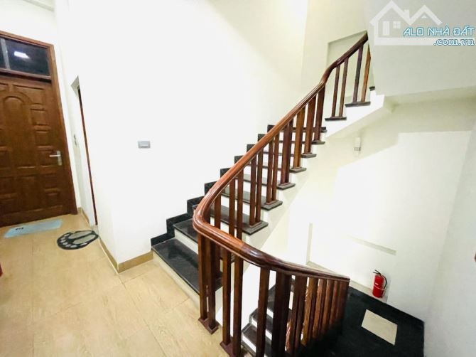 BÁN NHÀ VĨNH PHÚC BA ĐÌNH 15 TỶ 55M 5 T MT 3.5M MẶT PHỐ VỈA HÈ RỘNG KINH DOANH  Ô TÔ TRÁNH - 6
