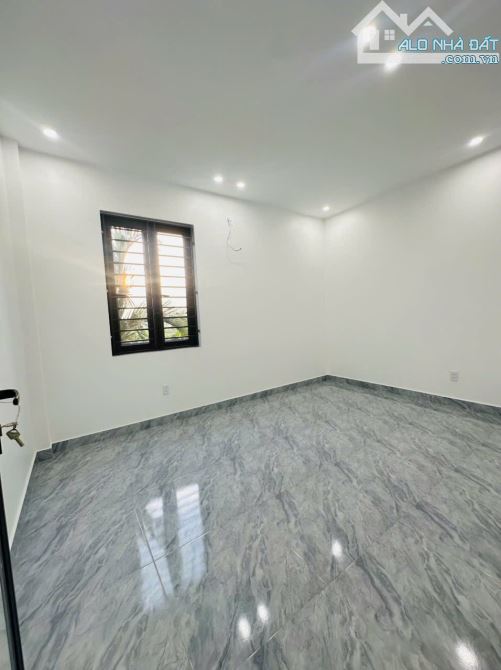 🏠Căn nhà xây độc lập 3 tầng, có sân cổng riêng ở tại Kiều Trung, Hồng Thái, An Dương. ✅ - 6