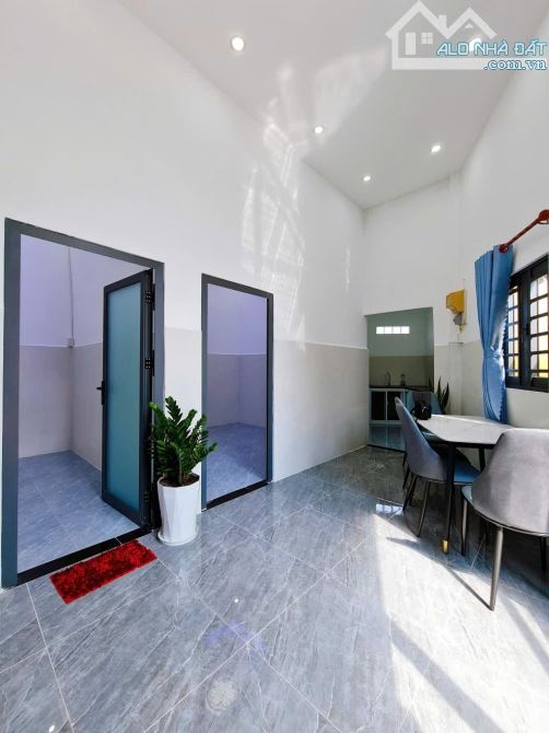 BÁN NHÀ TRỆT 2 PHÒNG NGỦ HẺM 286 ĐƯỜNG CÁCH MẠNG THÁNG 8 - 6