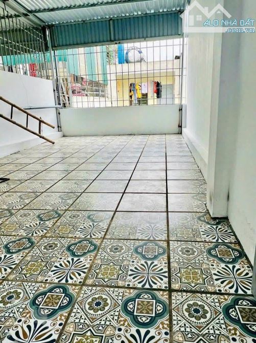 BÁN NHÀ HOÀ BỈNH TỔ 15 YÊN NGHĨA NHÀ ĐẸP OTO CÁCH 8M FULL NỘI THẤT MỚI 30M2  5 TẦNG 4 TỶ - 6