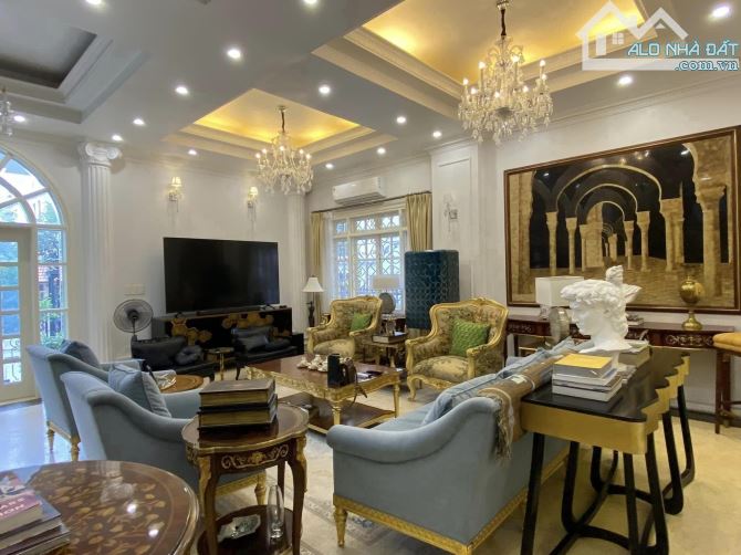 Bán biệt thự Nguyễn Hữu Thọ - Nguyễn Phan Chánh, 310m mặt tiền quyền lực 17m, cách hồ 50m - 6