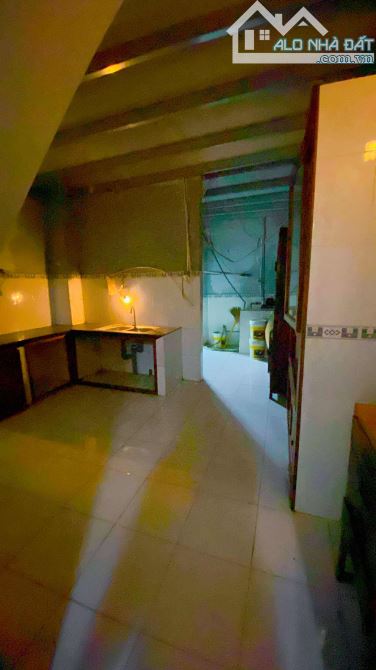 Cho thuê nhà 2 phòng ngủ hẻm Nguyễn Trãi 5 triệu - 7