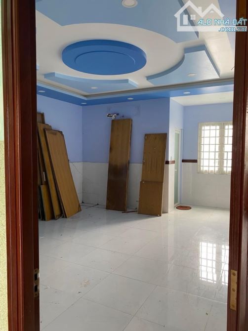 Bán nhà 3 tầng -mặt tiền  Nguyễn Xí  .DT 95 m2. Giá 18.6 tỷ ,P13 Bình Thạnh - 7