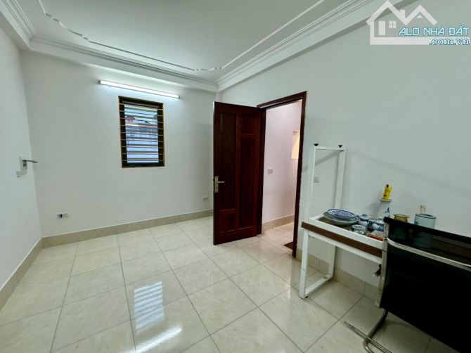 SIÊU PHẨM TRÌNH LÀNG - PHÂN LÔ QUÂN ĐỘI CẤP CAO THANH XUÂN - 5 NHÀ RA PHỐ - 7