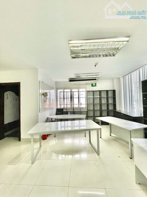 💰 CHO THUÊ SÀN VĂN PHÒNG QUẬN 3 - 12$/M2 - 250M2 - 450M2 - ĐỂ ĐƯỢC Ô TÔ - 7
