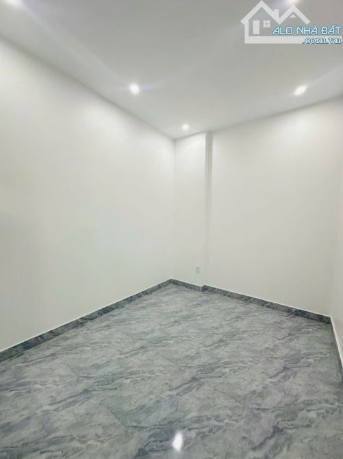 🏠Căn nhà xây độc lập 3 tầng, có sân cổng riêng ở tại Kiều Trung, Hồng Thái, An Dương. ✅ - 7