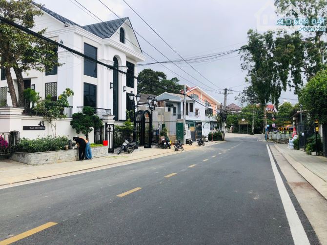 NHÀ PHỐ MẶT TIỀN TRẦN BÌNH TRỌNG 4 TẦNG 9PN 7WC CÁCH CHỢ ĐÀ LẠT 2KM GIÁ 15 TỶ - 8