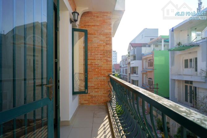 BÁN NHÀ KHU VIP HXH NGUYỄN MINH HOÀNG--dt: 7x14m--3 lầu-- giá 23 tỷ - 8